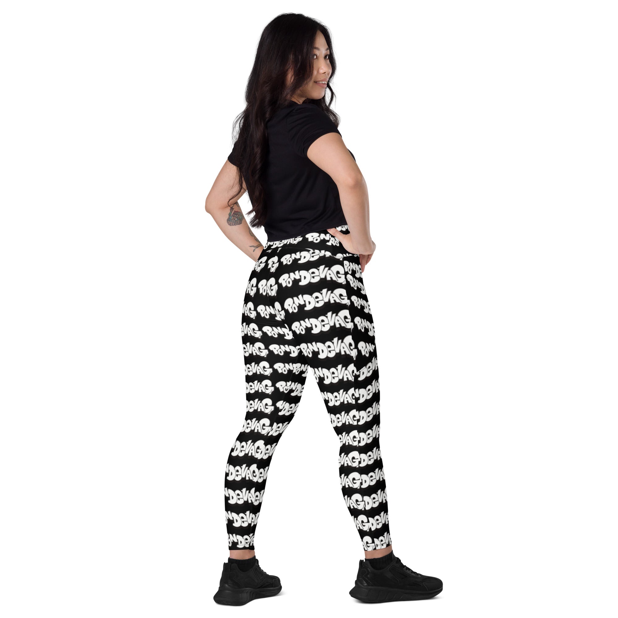 "The Wednesday in Fresno Pocket Leggings" in Black